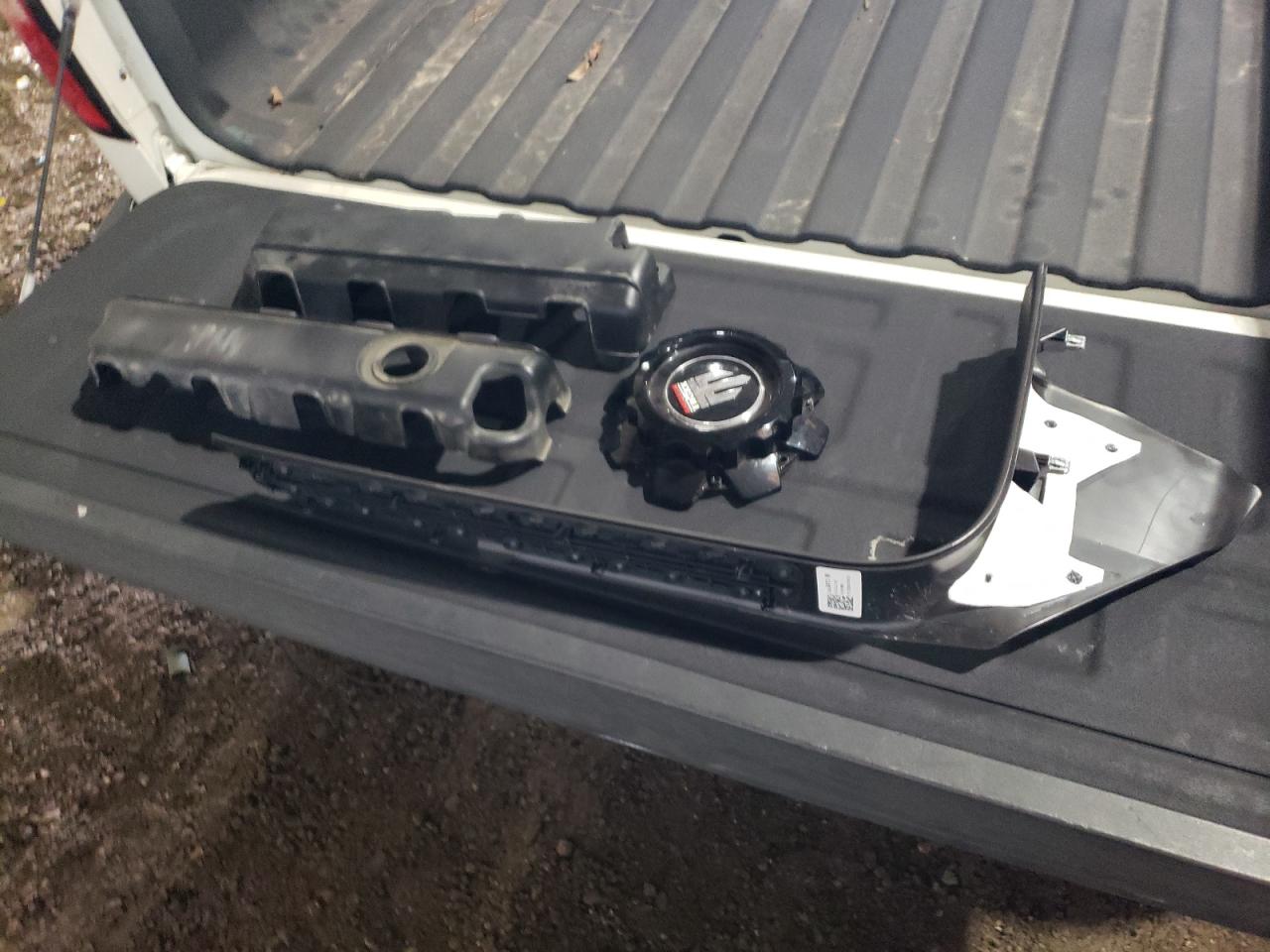 2015 GMC Sierra VIN 3GTU2WEJ6FG469971 Copart auction photo, mechanical / minor dent/scratches damage thumbnail 12