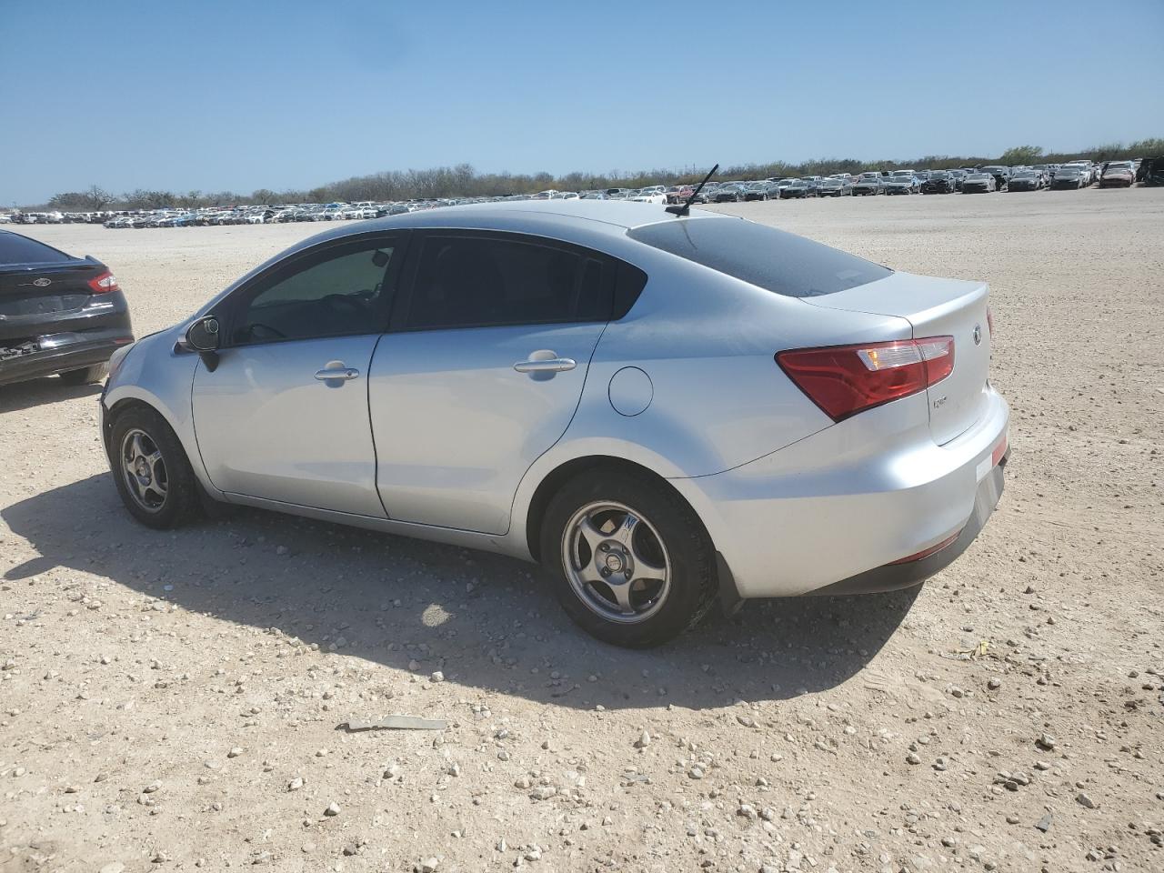 2016 KIA Rio VIN KNADM4A35G6596829 Copart auction photo, front end / minor dent/scratches damage thumbnail 2