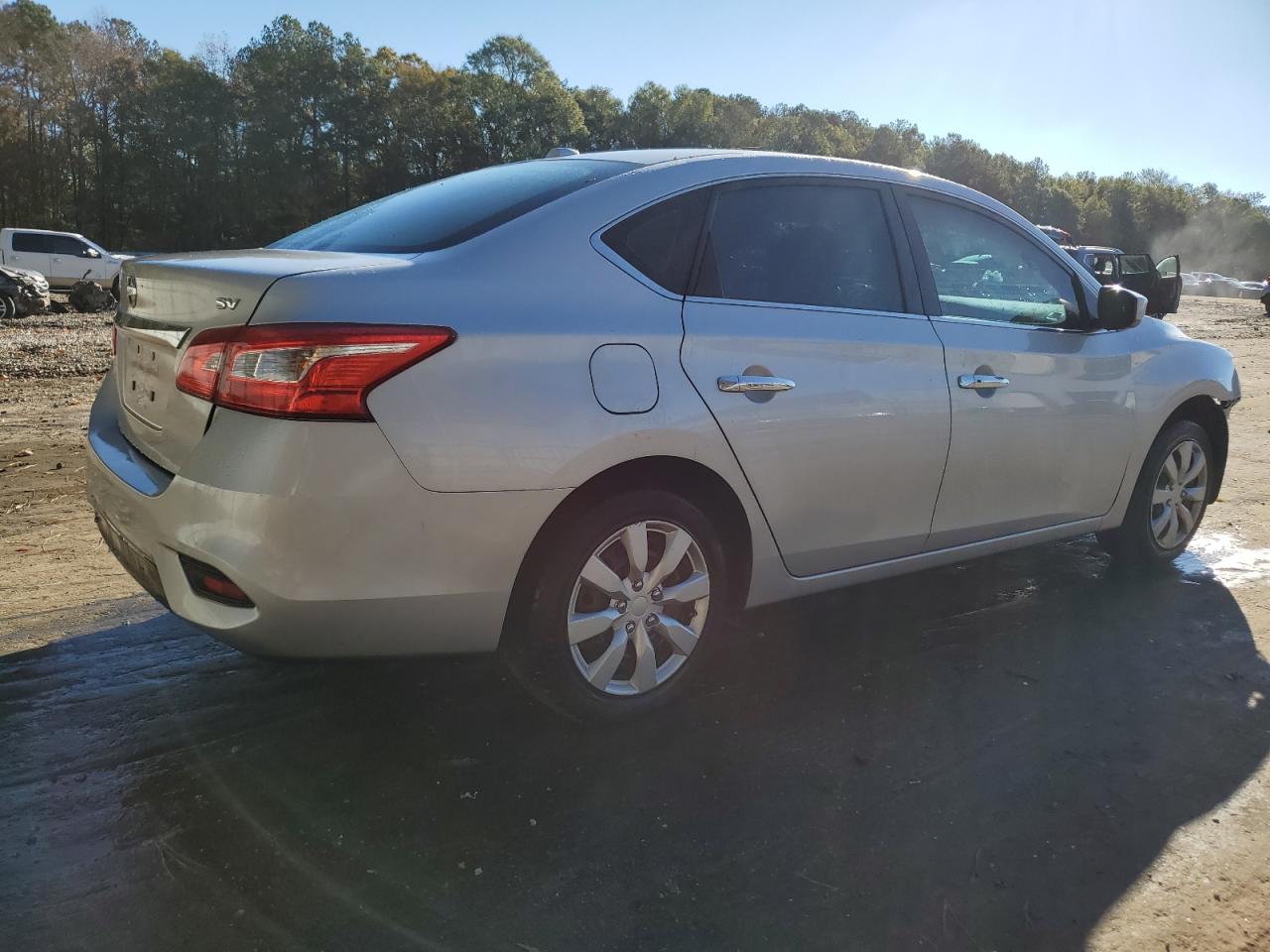 2017 Nissan Sentra VIN 3N1AB7AP2HL654275 Copart auction photo, front end damage thumbnail 3