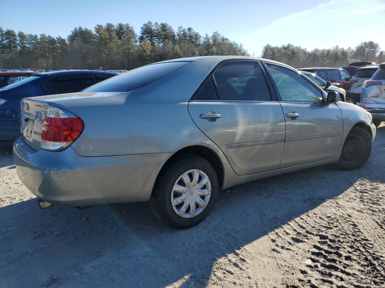 2005 Toyota Camry VIN 4T1BE32K85U609133 Copart auction photo, front end damage thumbnail 3