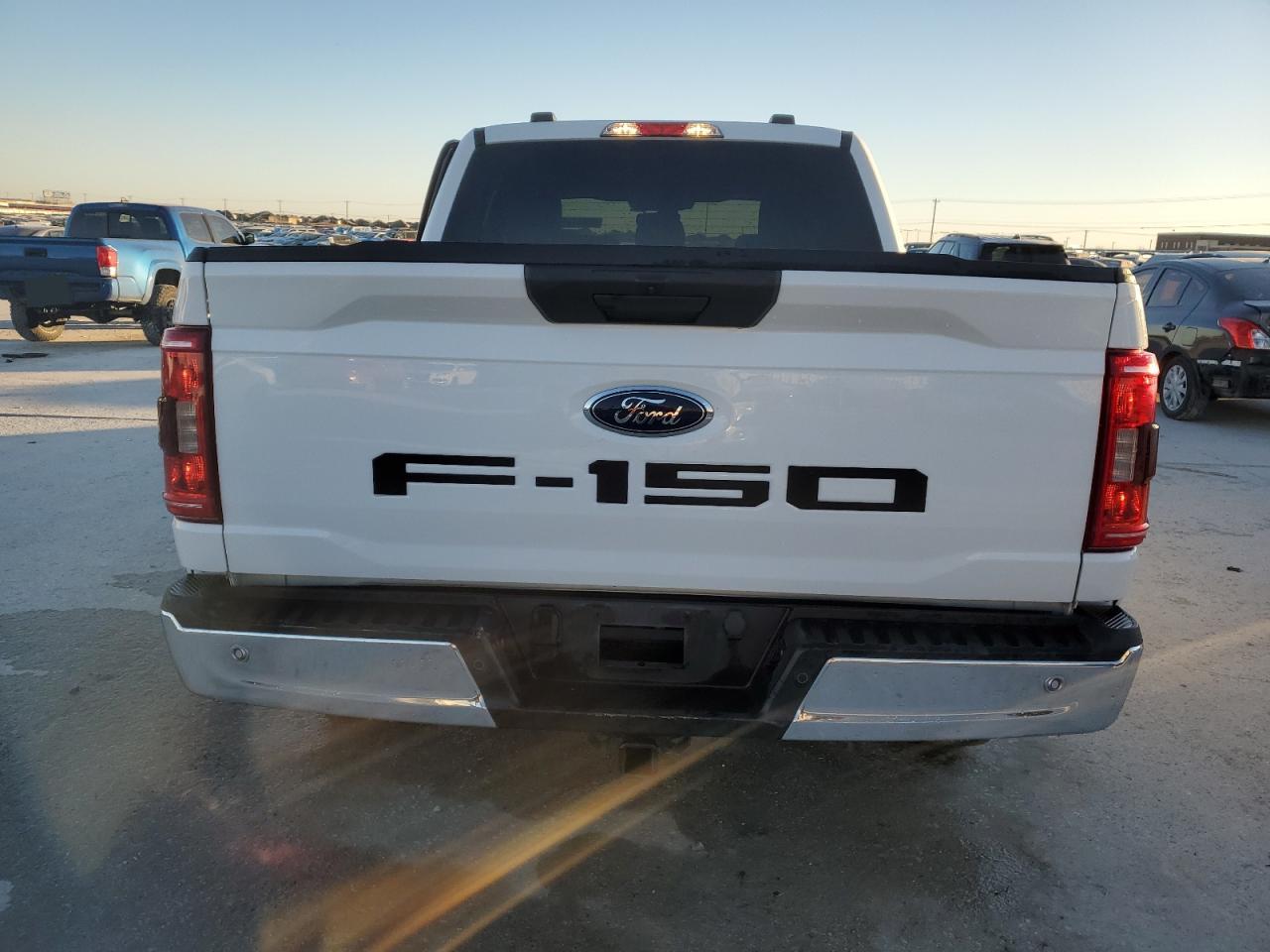 2022 Ford F-150 VIN 1FTEW1CB8NKF27271 Copart auction photo, side / front end damage thumbnail 6