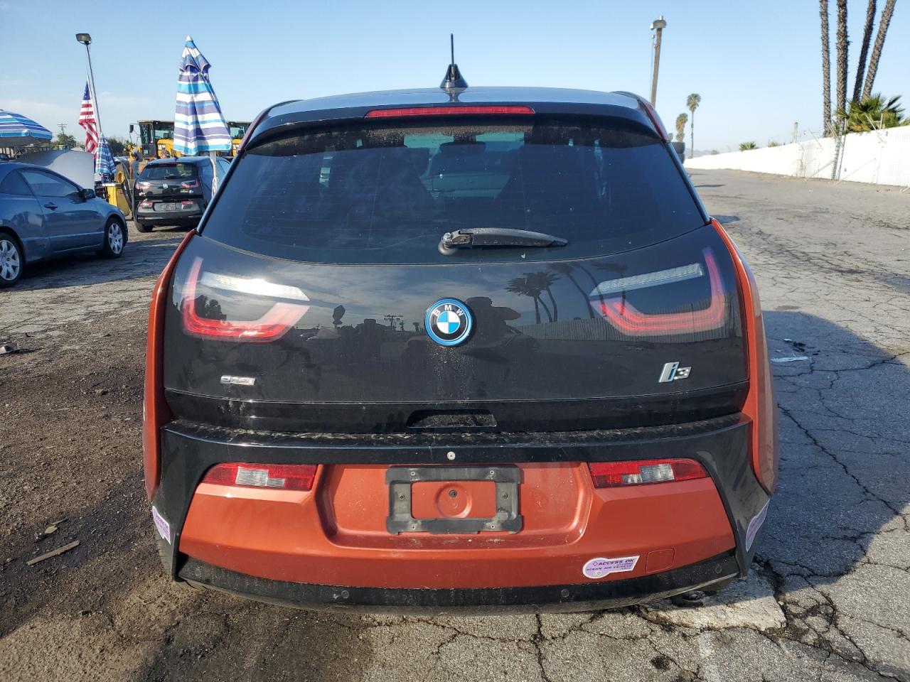 2015 BMW i3 VIN WBY1Z4C57FV503236 Copart auction photo, side / minor dent/scratches damage thumbnail 6