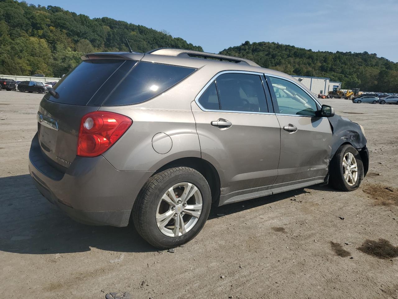 2010 Chevrolet Equinox VIN 2CNFLEEW5A6401494 Copart auction photo, front end / side damage thumbnail 3