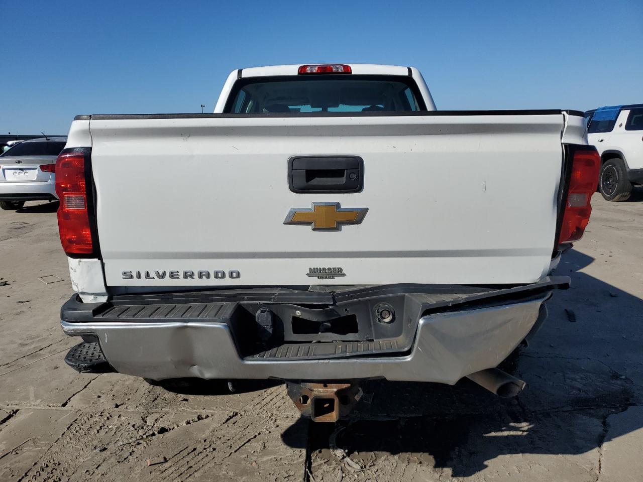2016 Chevrolet Silverado VIN 1GC1CUEG0GF155308 Copart auction photo, front end / rear end damage thumbnail 6