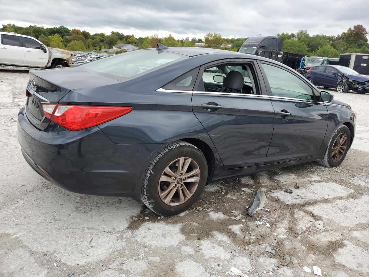 2013 Hyundai Sonata VIN 5NPEB4AC6DH582825 Copart auction photo, all over / vandalism damage thumbnail 3