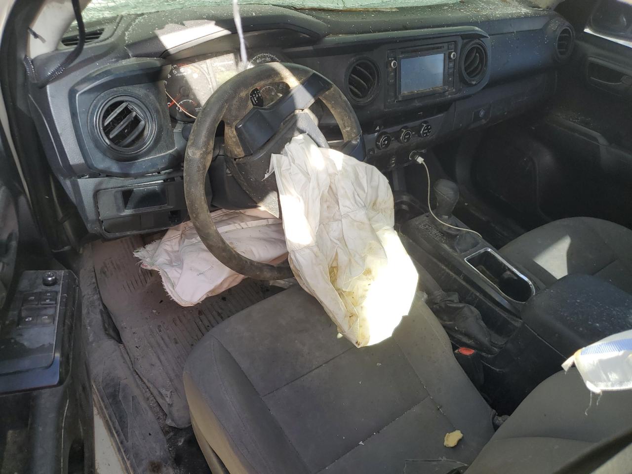 2017 Toyota Tacoma VIN 5TFRX5GN1HX088593 Copart auction photo, front end damage thumbnail 8