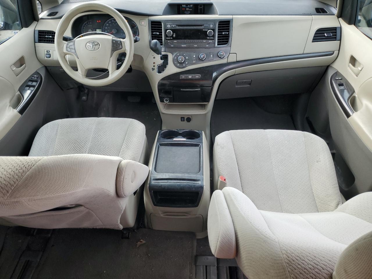 2011 Toyota Sienna VIN 5TDKK3DC2BS082046 Copart auction photo, side damage thumbnail 8