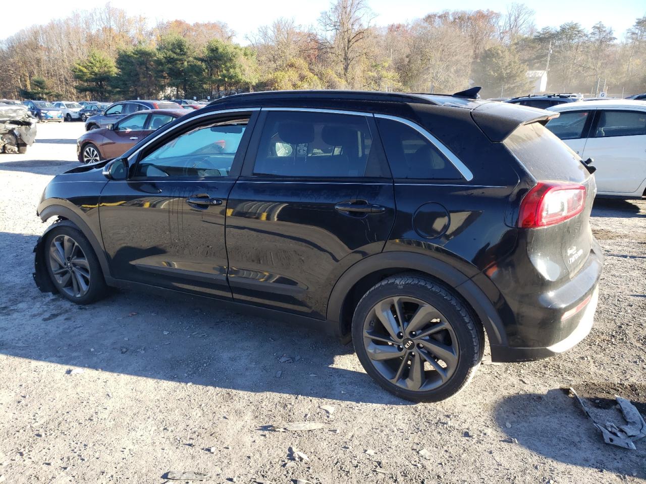 2017 KIA Niro VIN KNDCC3LC8H5053670 Copart auction photo, front end damage thumbnail 2