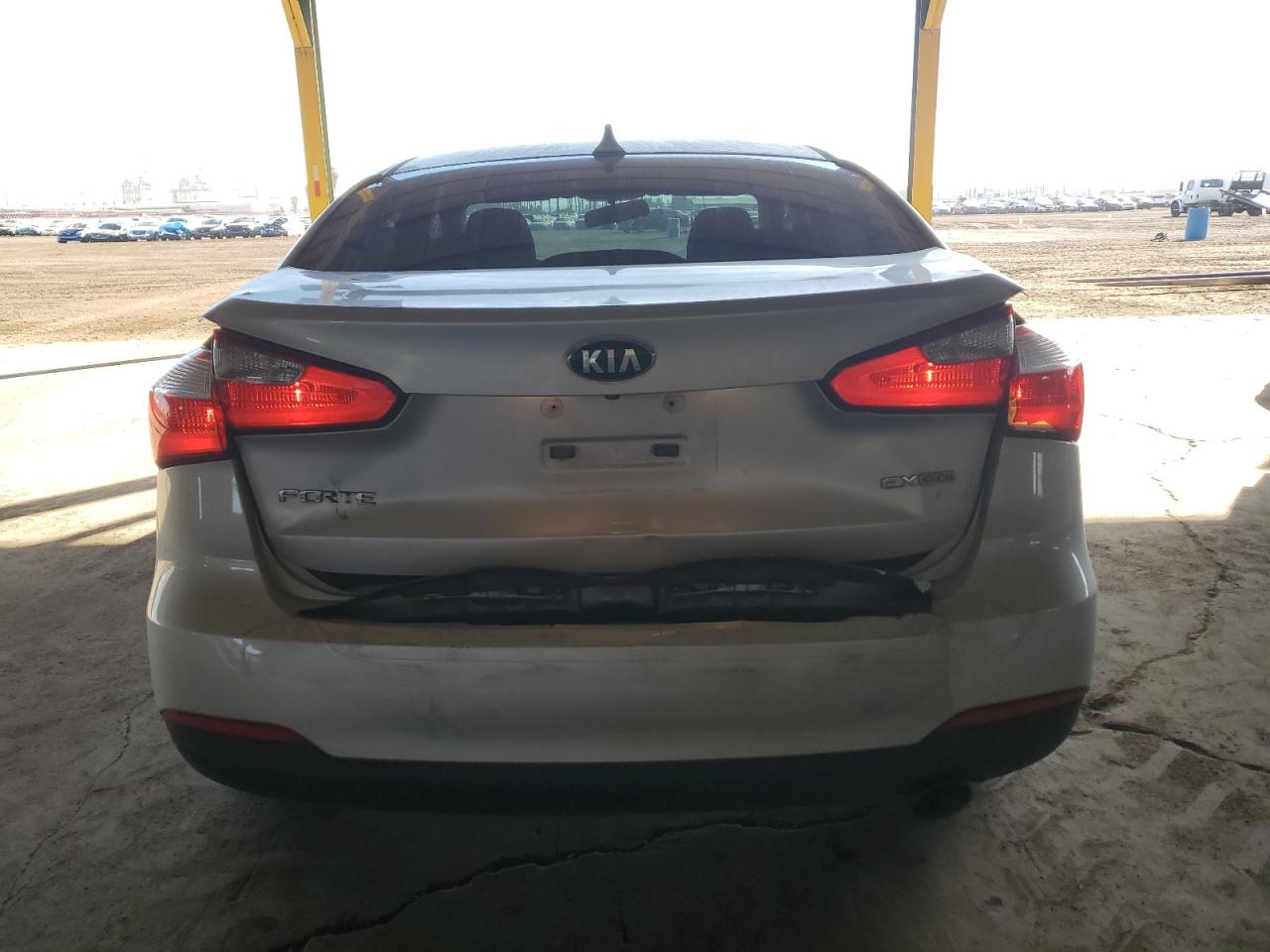 2014 KIA Forte VIN KNAFX4A89E5106598 Copart auction photo, rear end damage thumbnail 6