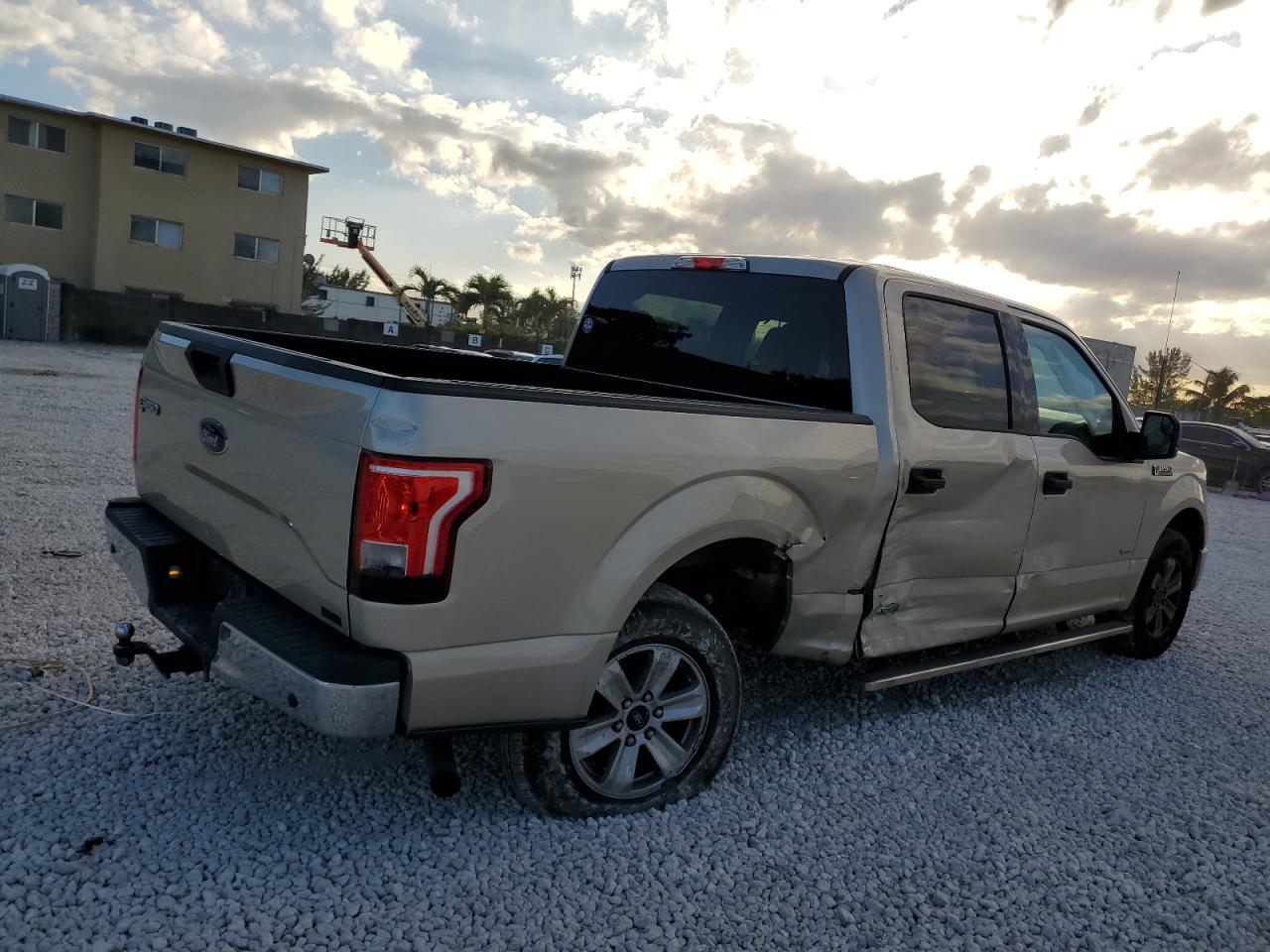 2017 Ford F-150 VIN 1FTEW1CP7HFC42957 Copart auction photo, side damage thumbnail 3