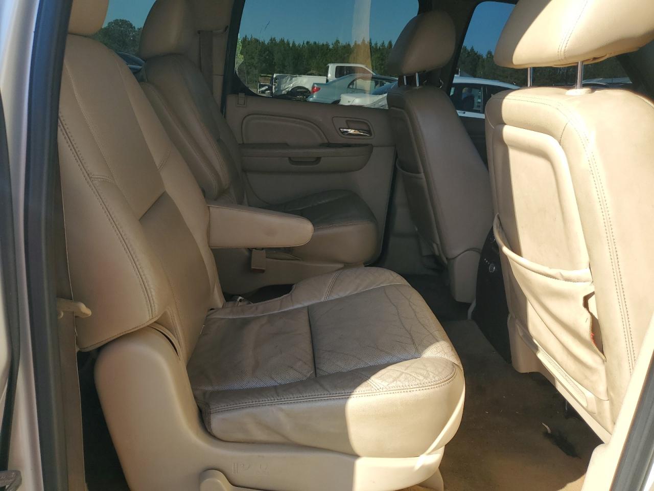 2011 Cadillac Escalade VIN 1GYS4JEF5BR318513 Copart auction photo, front end damage thumbnail 10