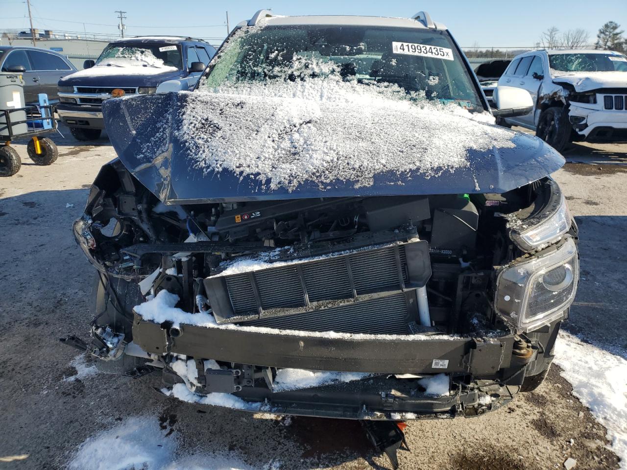 2021 Hyundai Venue VIN KMHRC8A33MU111223 Copart auction photo, front end / side damage thumbnail 5