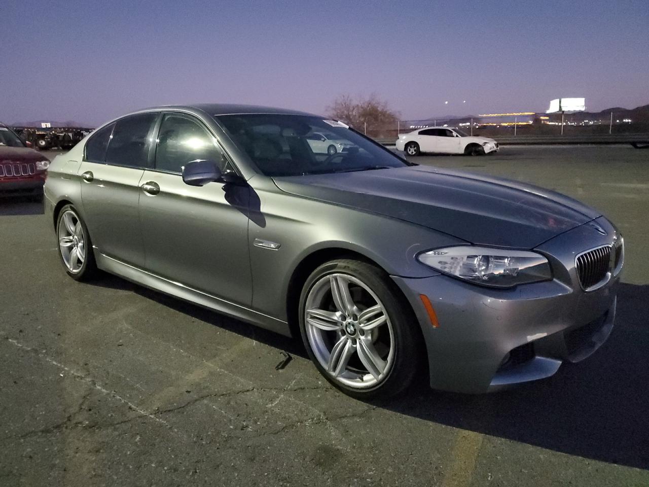 2013 BMW 5er VIN WBAFR7C55DC828966 Copart auction photo, undercarriage damage thumbnail 4