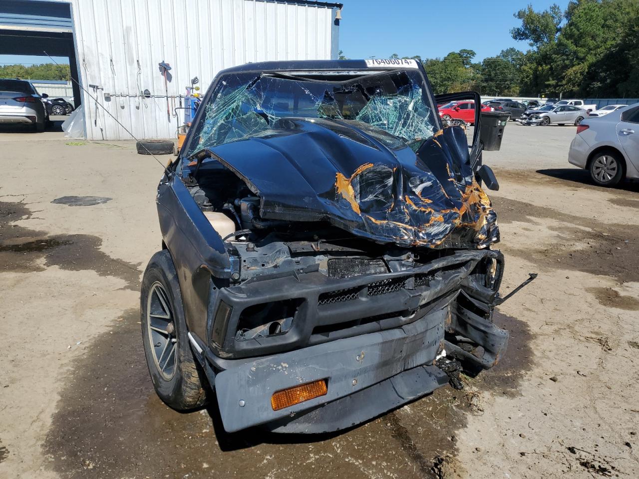1991 Chevrolet S-10 Pickup VIN 1GCCS14Z8M8290145 Copart auction photo, all over damage thumbnail 5