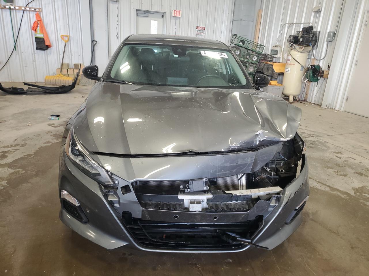 2022 Nissan Altima VIN 1N4BL4CV2NN387181 Copart auction photo, front end / side damage thumbnail 5