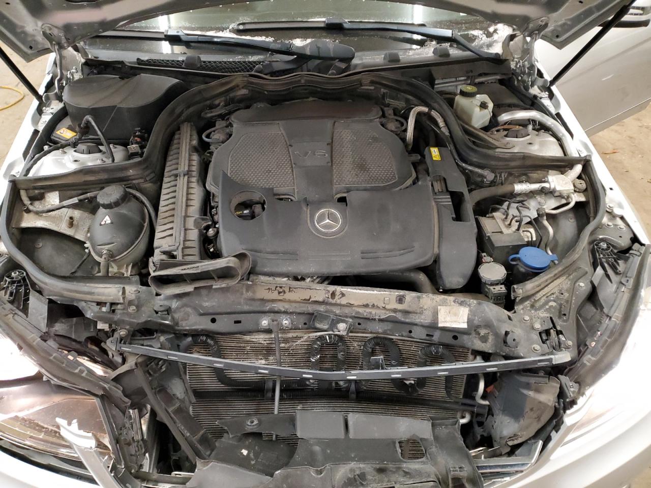 2013 Mercedes-Benz C-klasse VIN WDDGF8ABXDA885065 Copart auction photo, front end damage thumbnail 11