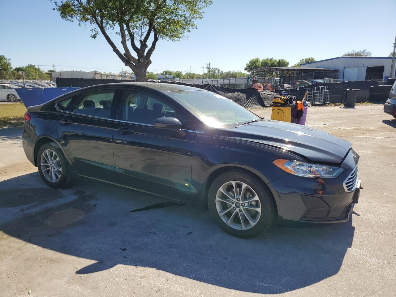 2020 Ford Fusion VIN 3FA6P0HD8LR105666 Copart auction photo, front end / side damage thumbnail 4