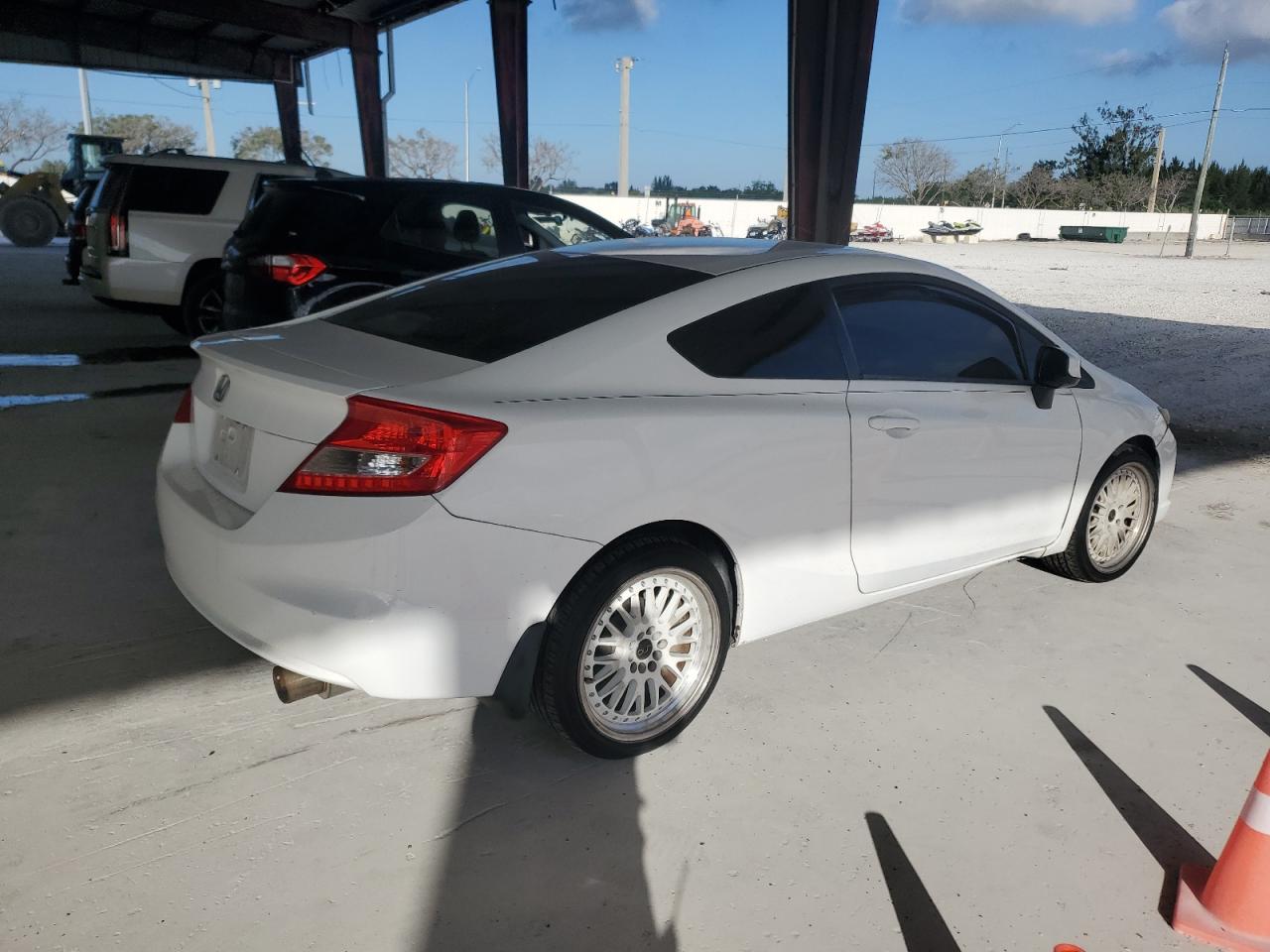 2013 Honda Civic VIN 2HGFG3B51DH522929 Copart auction photo, minor dent/scratches damage thumbnail 3