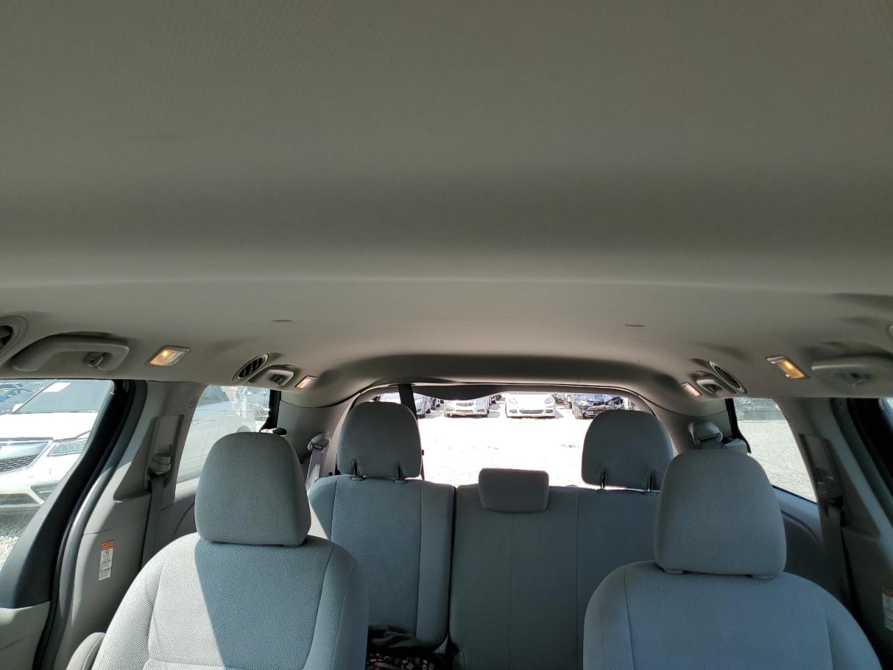 2015 Toyota Sienna VIN 5TDZK3DC0FS593985 Copart auction photo, rear end / side damage thumbnail 10