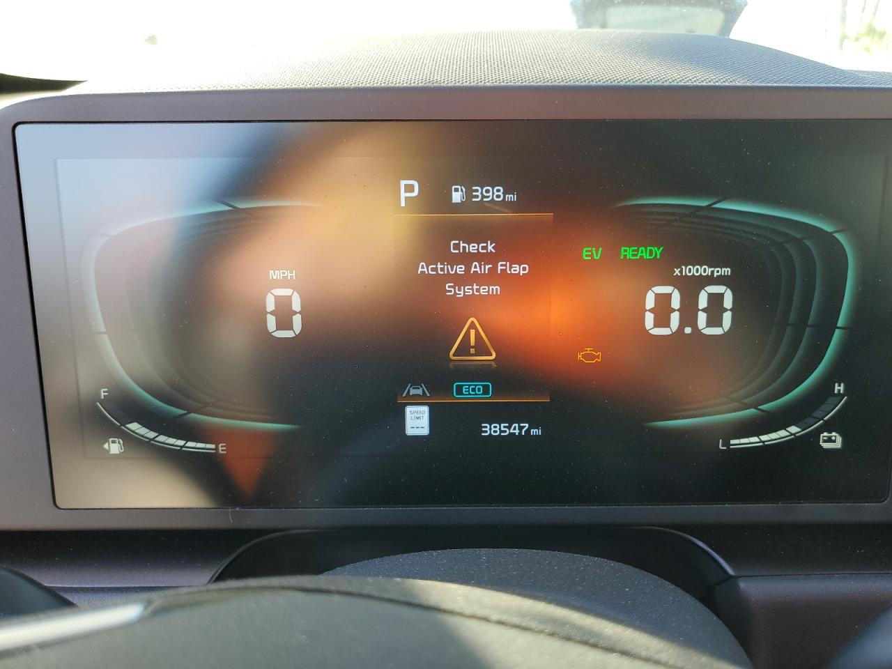 2024 KIA Niro VIN KNDCP3LE5R5137078 Copart auction photo, front end / minor dent/scratches damage thumbnail 9