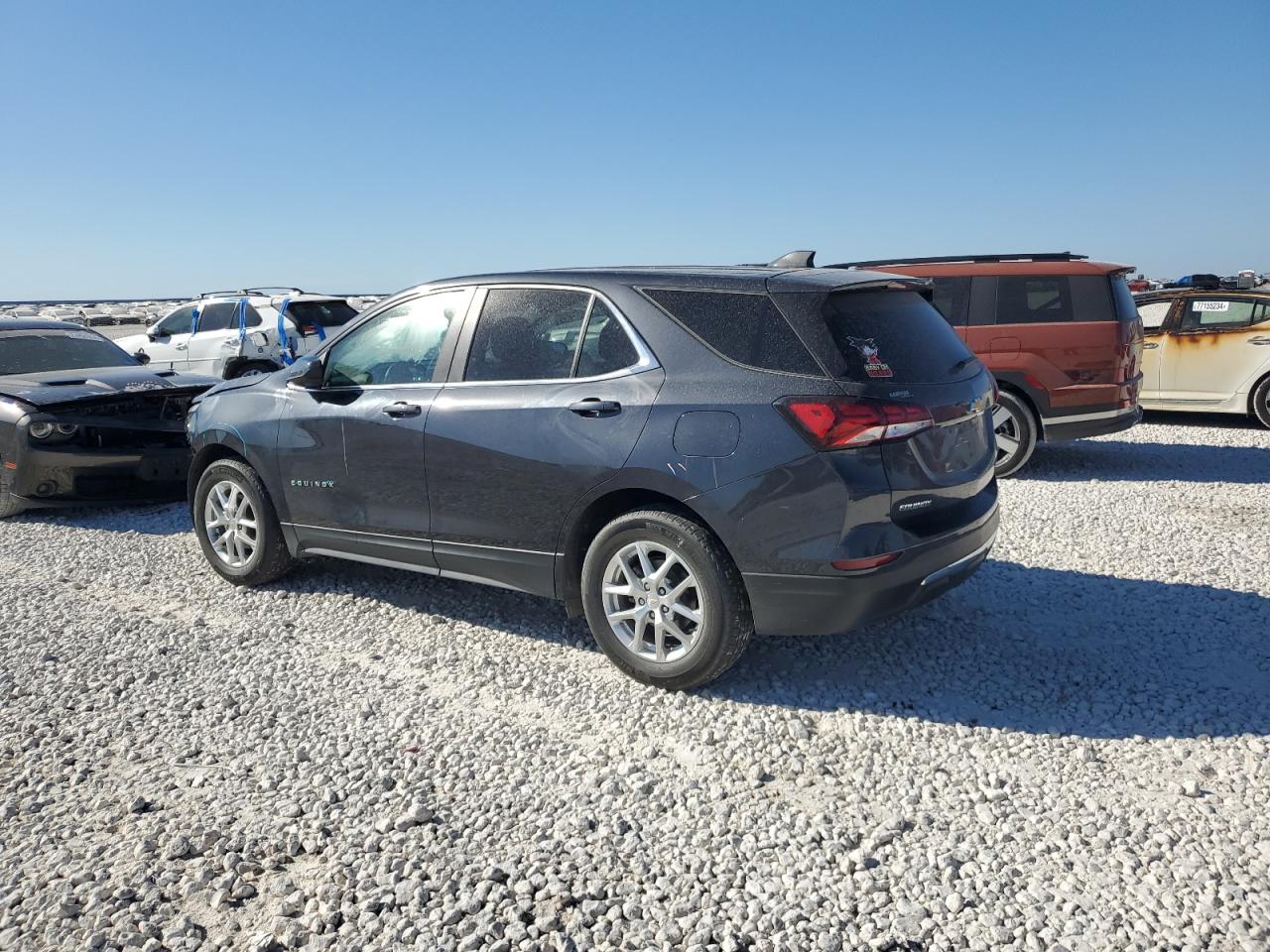 2022 Chevrolet Equinox VIN 2GNAXKEV2N6110778 Copart auction photo, front end damage thumbnail 2