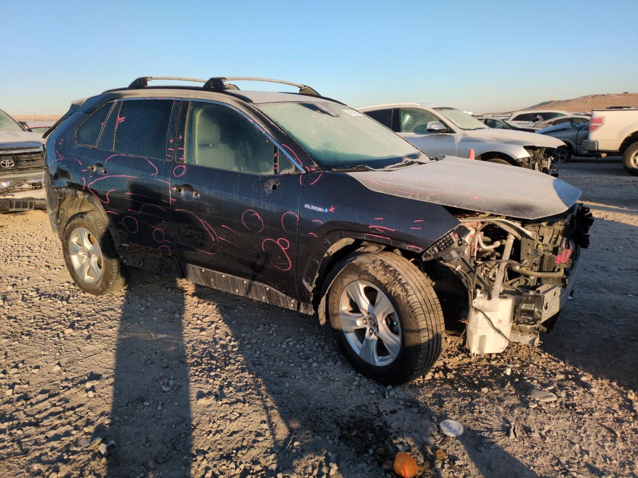 2020 Toyota RAV 4 VIN JTMRWRFV0LD067949 Copart auction photo, all over damage thumbnail 4