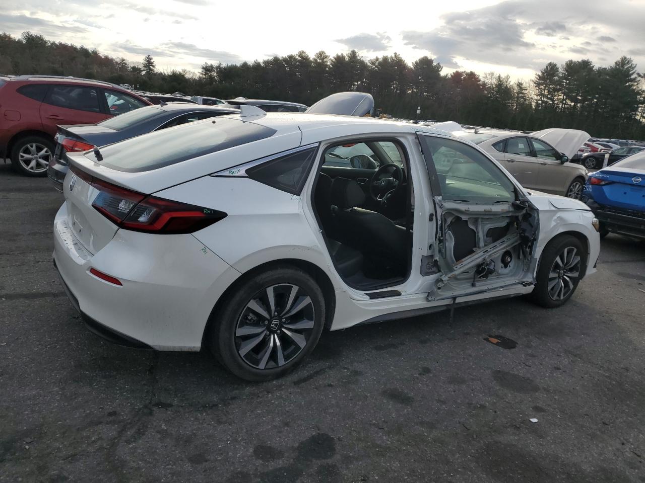 2024 Honda Civic VIN 19XFL1H73RE022880 Copart auction photo, side / front end damage thumbnail 3