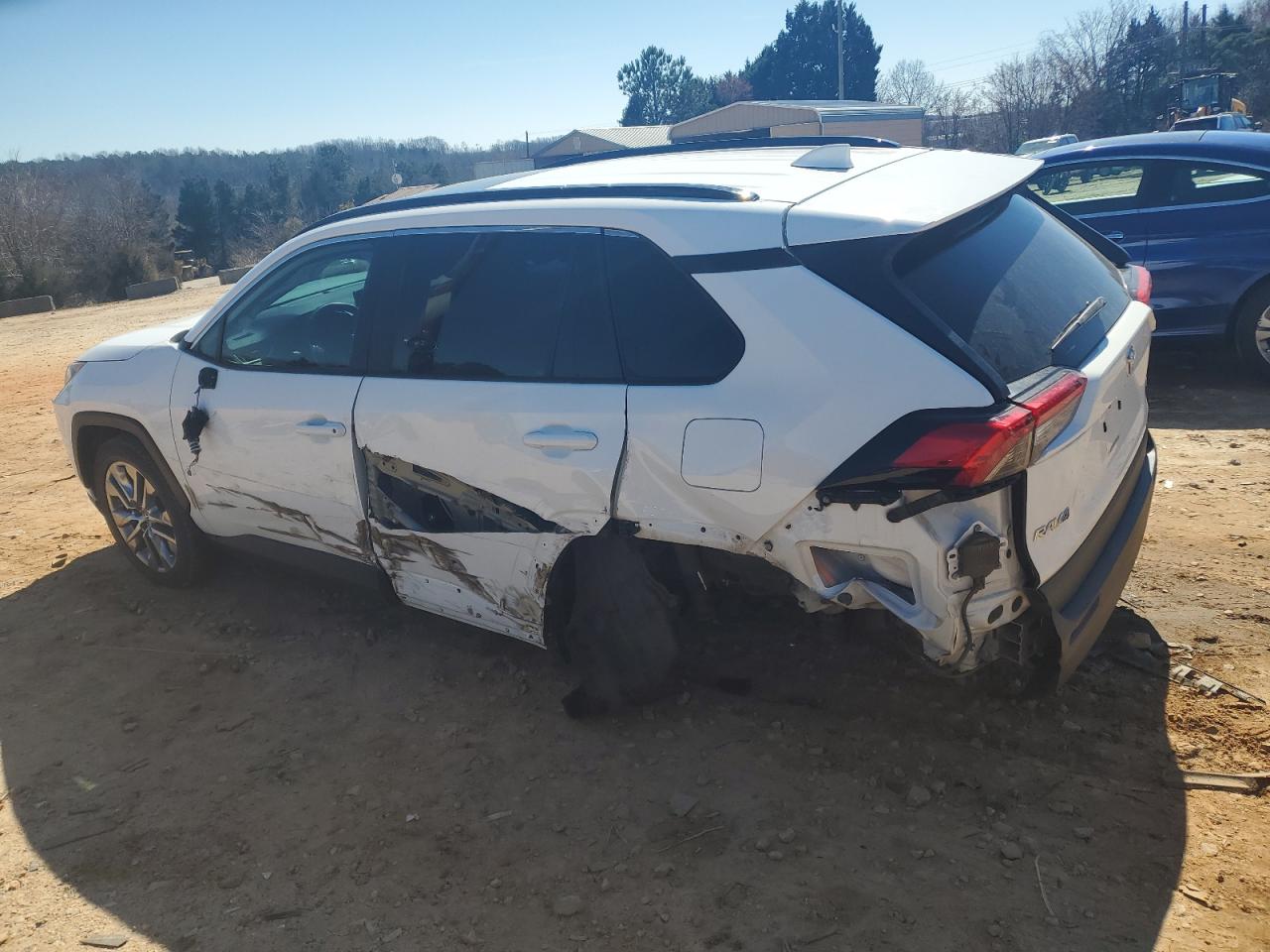 2019 Toyota RAV 4 VIN 2T3C1RFV5KC014235 Copart auction photo, rear end / side damage thumbnail 2