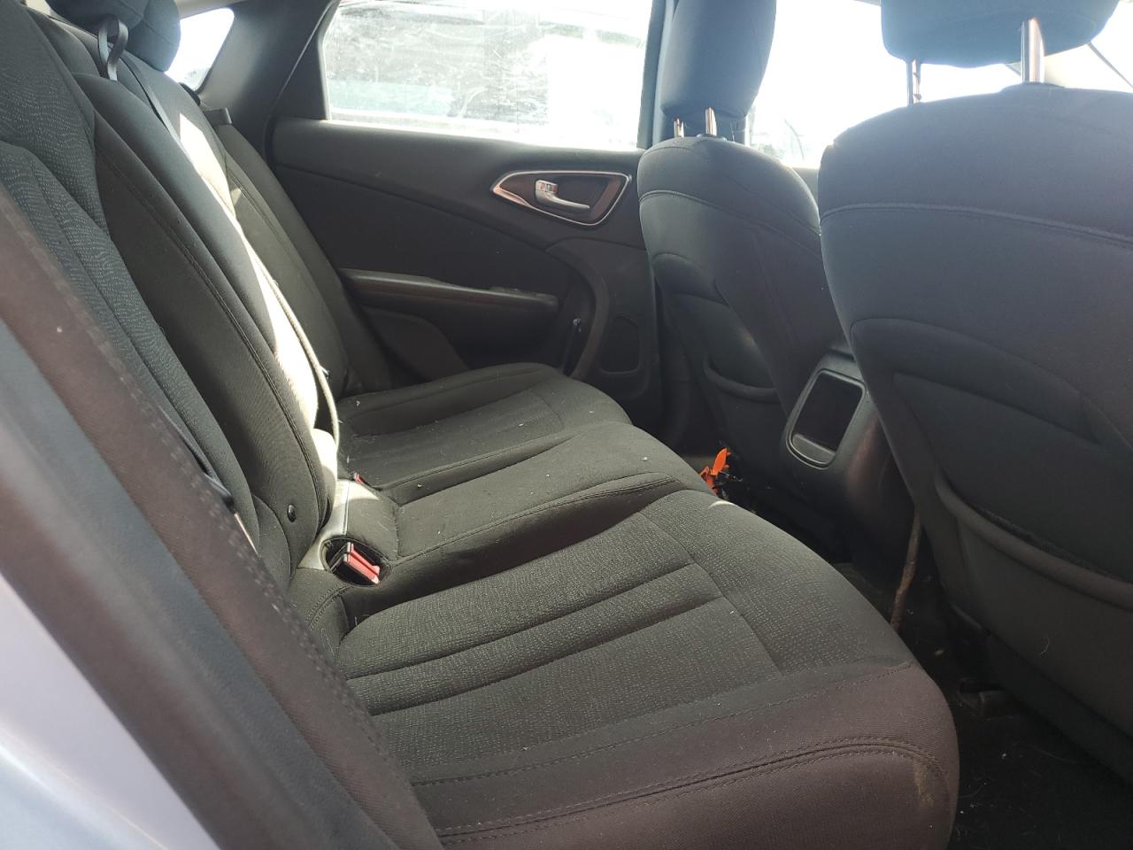2015 Chrysler 200 VIN 1C3CCCAB9FN736344 Copart auction photo, front end / rear end damage thumbnail 10
