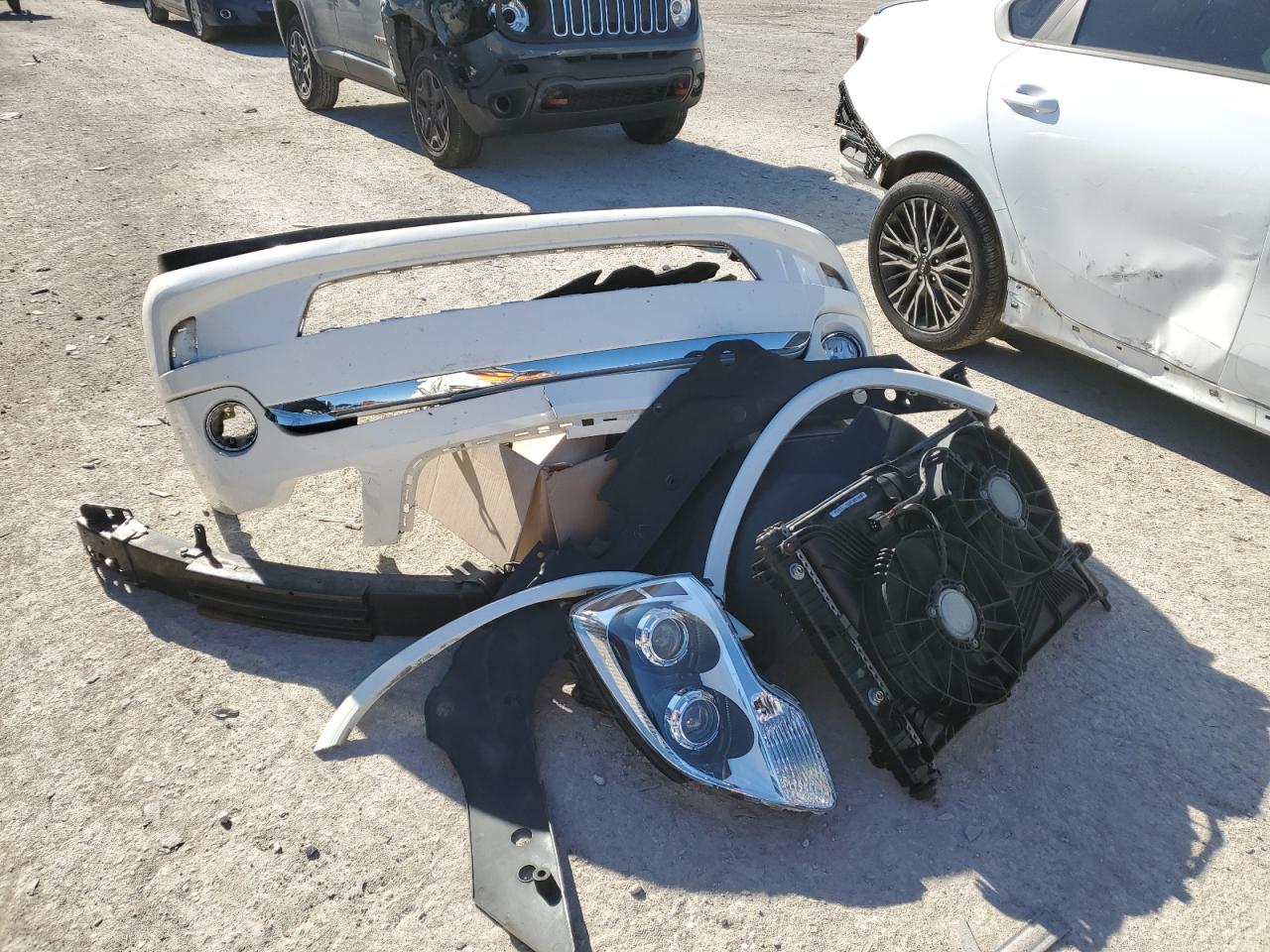 2012 GMC Acadia VIN 1GKKVTED1CJ376734 Copart auction photo, front end / minor dent/scratches damage thumbnail 13