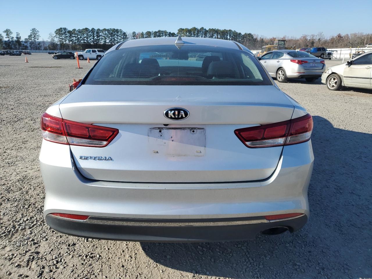 2016 KIA Optima VIN 5XXGT4L38GG017284 Copart auction photo, front end / side damage thumbnail 6