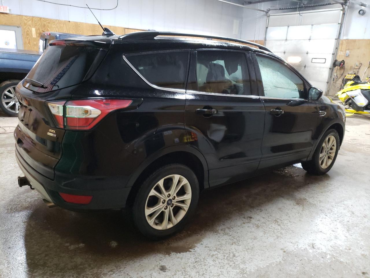 2018 Ford Escape VIN 1FMCU9HD4JUB60966 Copart auction photo, front end / rear end damage thumbnail 3