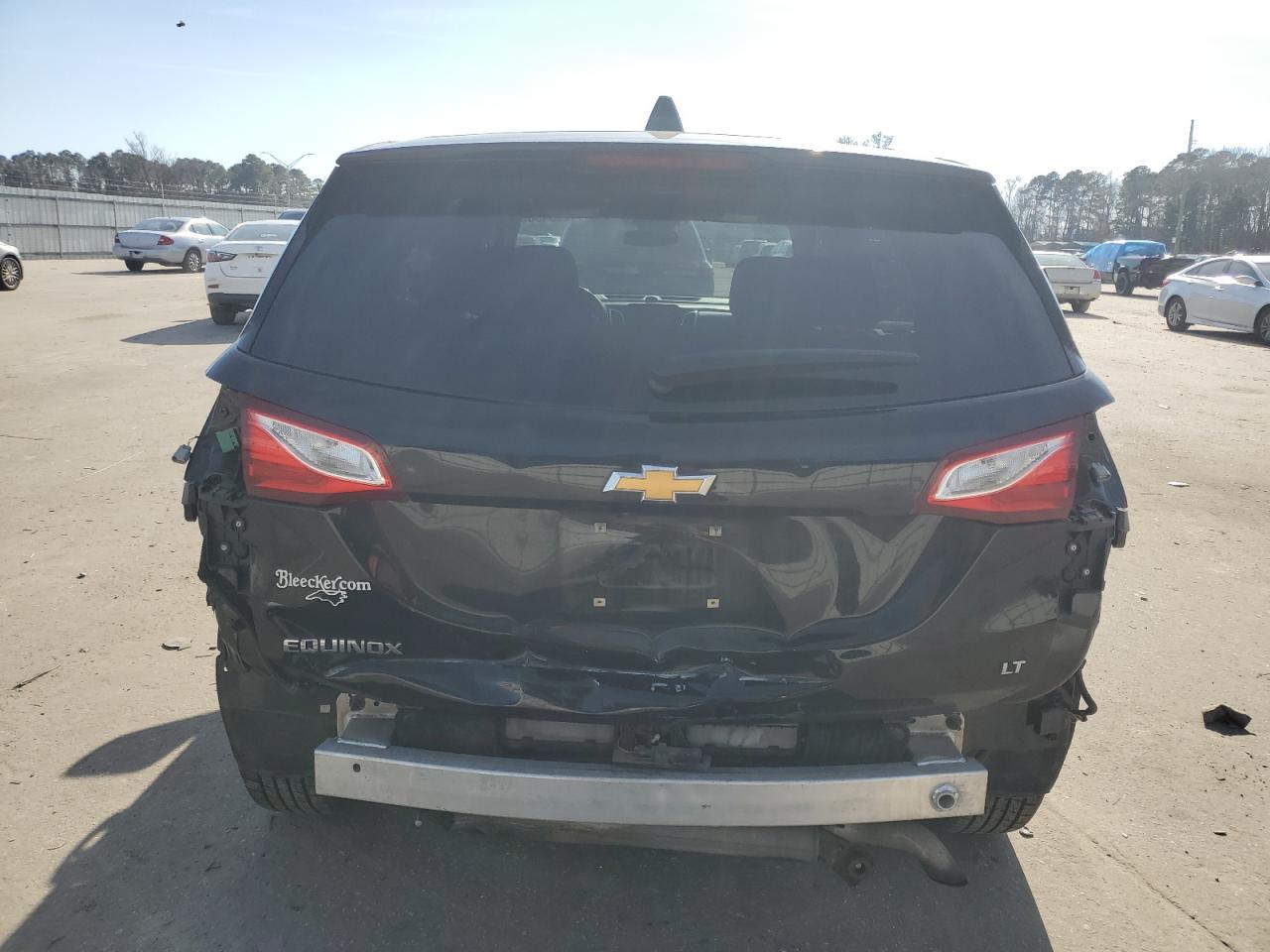 2018 Chevrolet Equinox VIN 2GNAXJEV2J6198364 Copart auction photo, rear end / undercarriage damage thumbnail 6