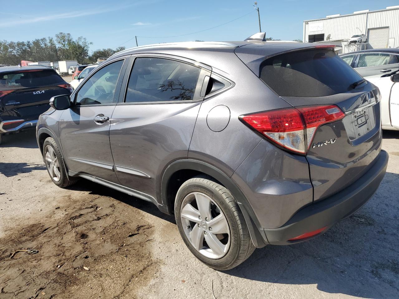 2020 Honda HR-V VIN 3CZRU5H56LM707009 Copart auction photo, front end / side damage thumbnail 2