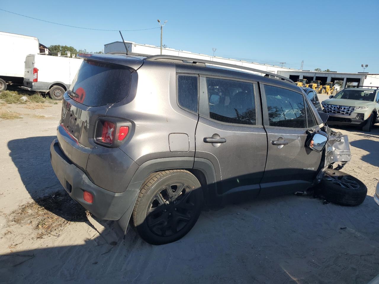 2016 Jeep Renegade VIN ZACCJBBT4GPD10654 Copart auction photo, front end / undercarriage damage thumbnail 3