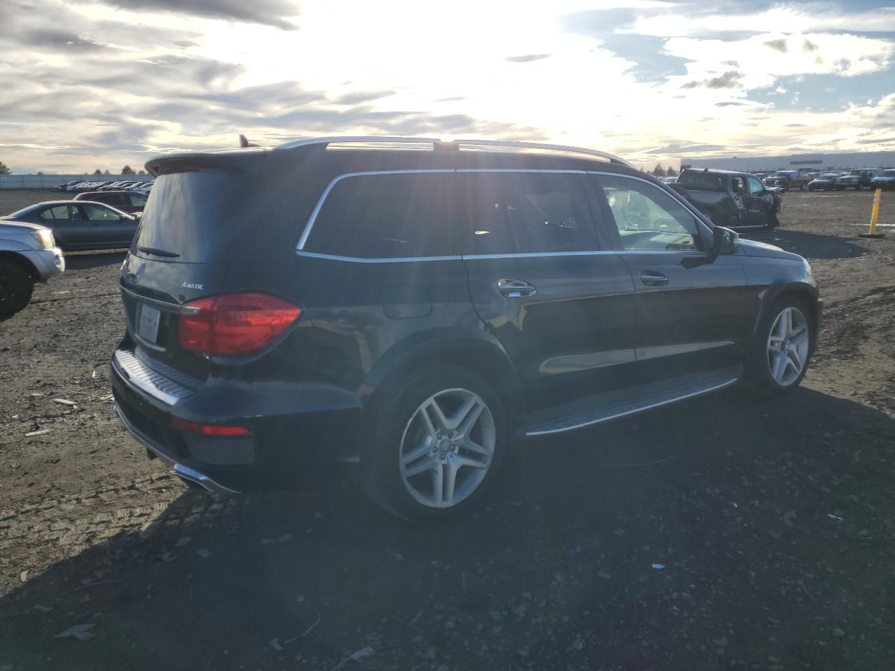 2013 Mercedes-Benz GL-klasse VIN 4JGDF7DE7DA121781 Copart auction photo, front end damage thumbnail 3