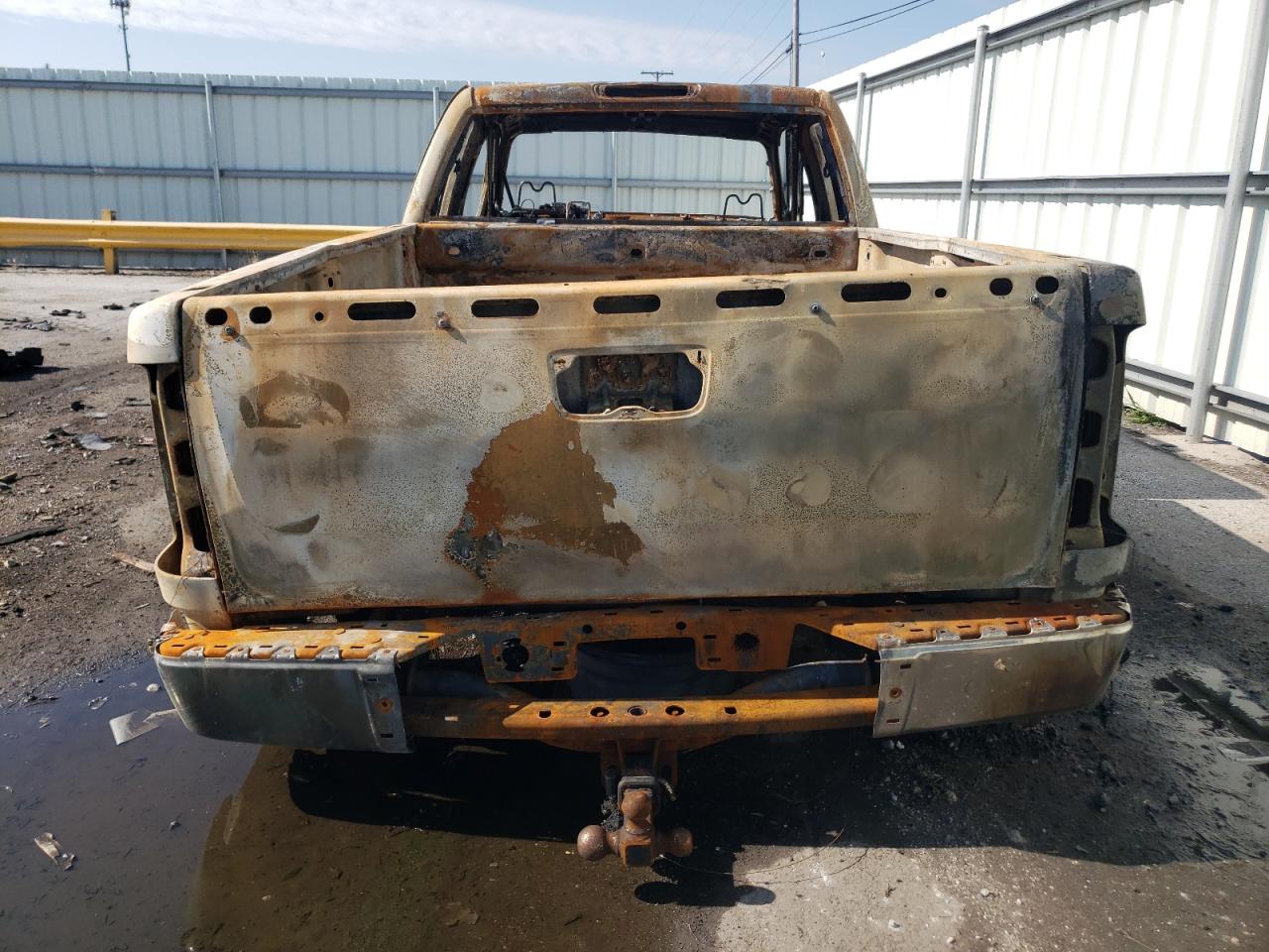 2013 GMC Sierra VIN 1GTR2TEA5DZ171297 Copart auction photo, burn damage thumbnail 6
