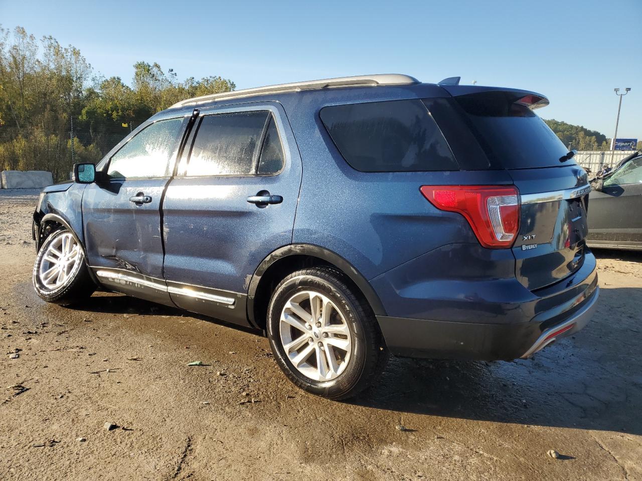 2017 Ford Explorer VIN 1FM5K7D85HGC30561 Copart auction photo, side / front end damage thumbnail 2