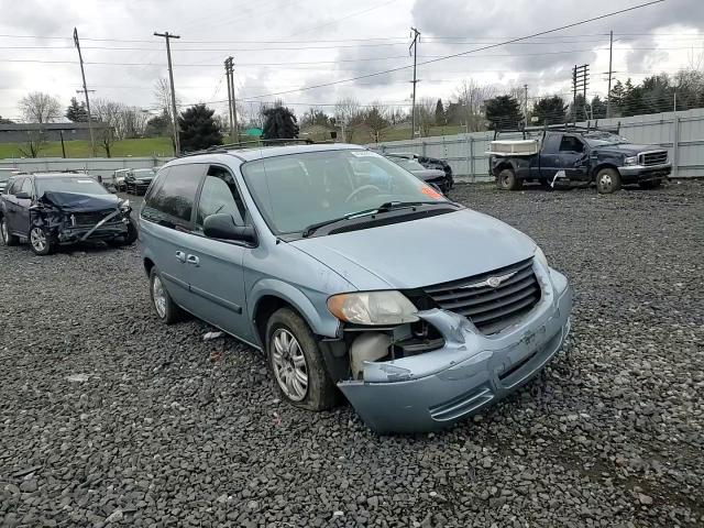 2005 Chrysler Town & Country VIN 1C4GP45R15B367817 Copart auction photo, side / front end damage thumbnail 11