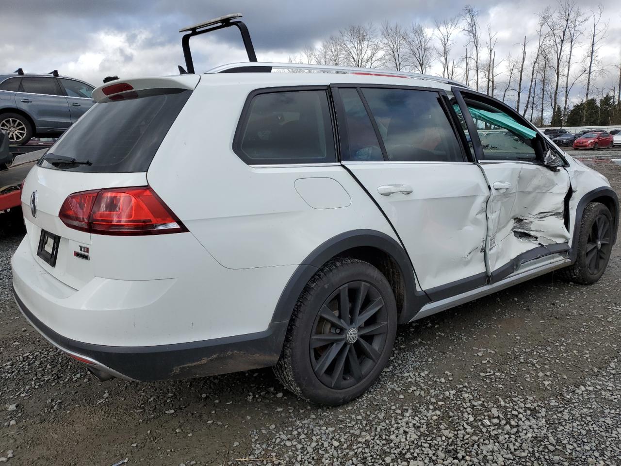 2017 Volkswagen Golf VIN 3VWH17AU1HM518618 Copart auction photo, side damage thumbnail 3