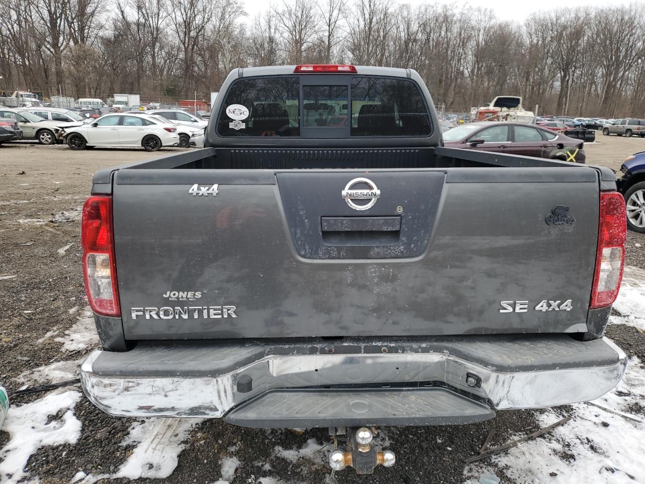 2009 Nissan Navara (Frontier) VIN 1N6AD06W49C410894 Copart auction photo, undercarriage / minor dent/scratches damage thumbnail 6