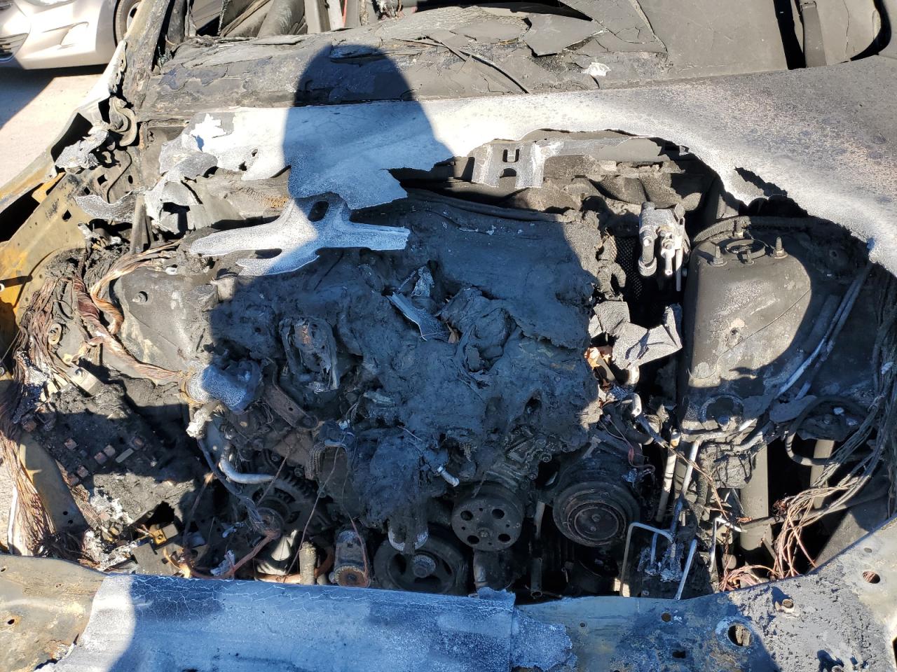2019 Jeep Grand Cherokee VIN 1C4RJFAG0KC758442 Copart auction photo, burn damage thumbnail 12