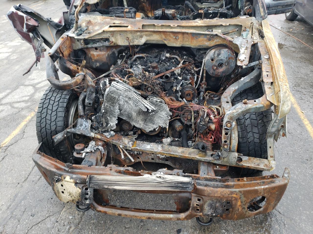 2009 Ford F-150 VIN 1FTPW14V09FA63165 Copart auction photo, burn - engine / burn - interior damage thumbnail 11