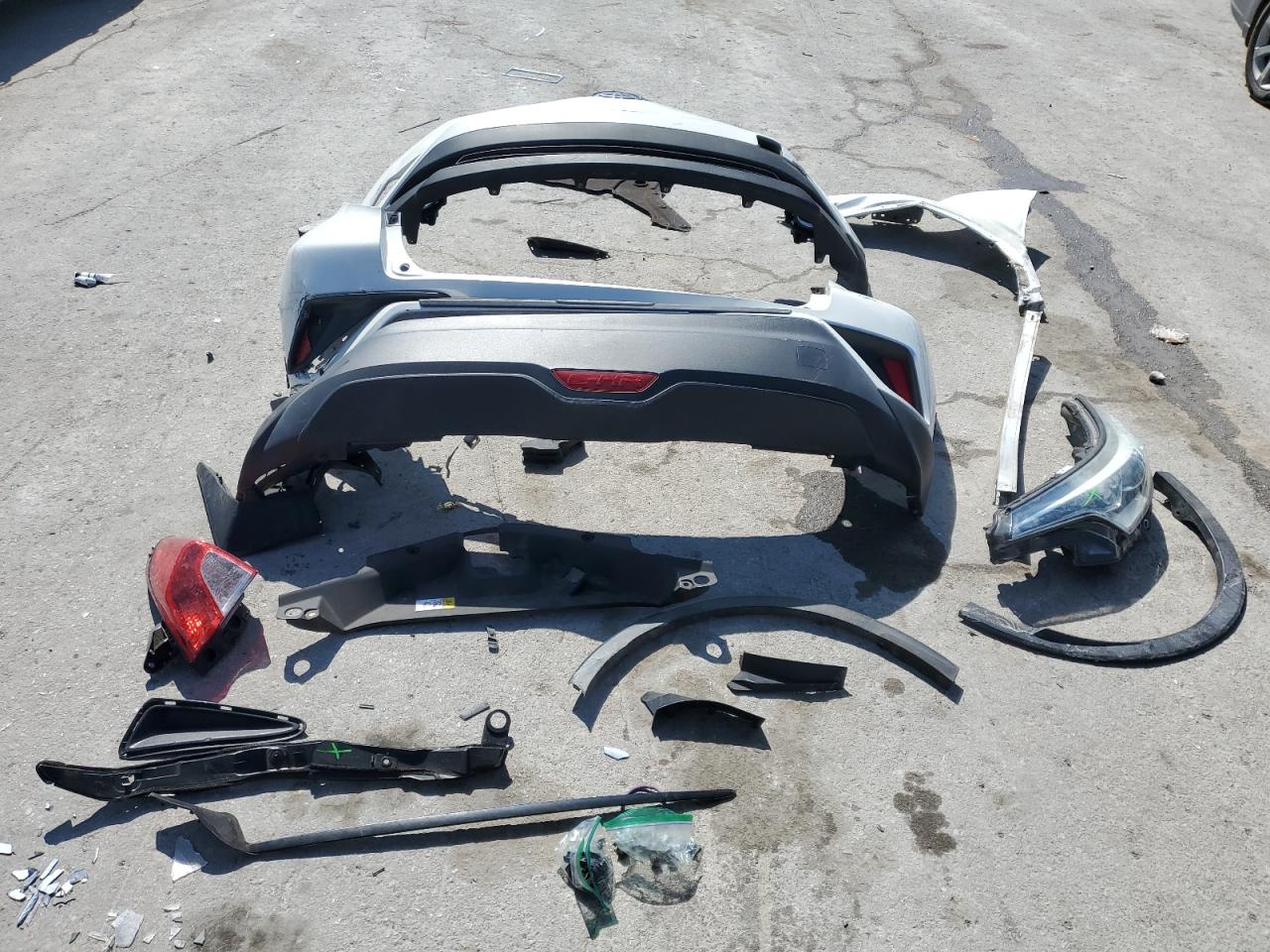 2018 Toyota C-HR VIN NMTKHMBX6JR021127 Copart auction photo, front end / rear end damage thumbnail 13