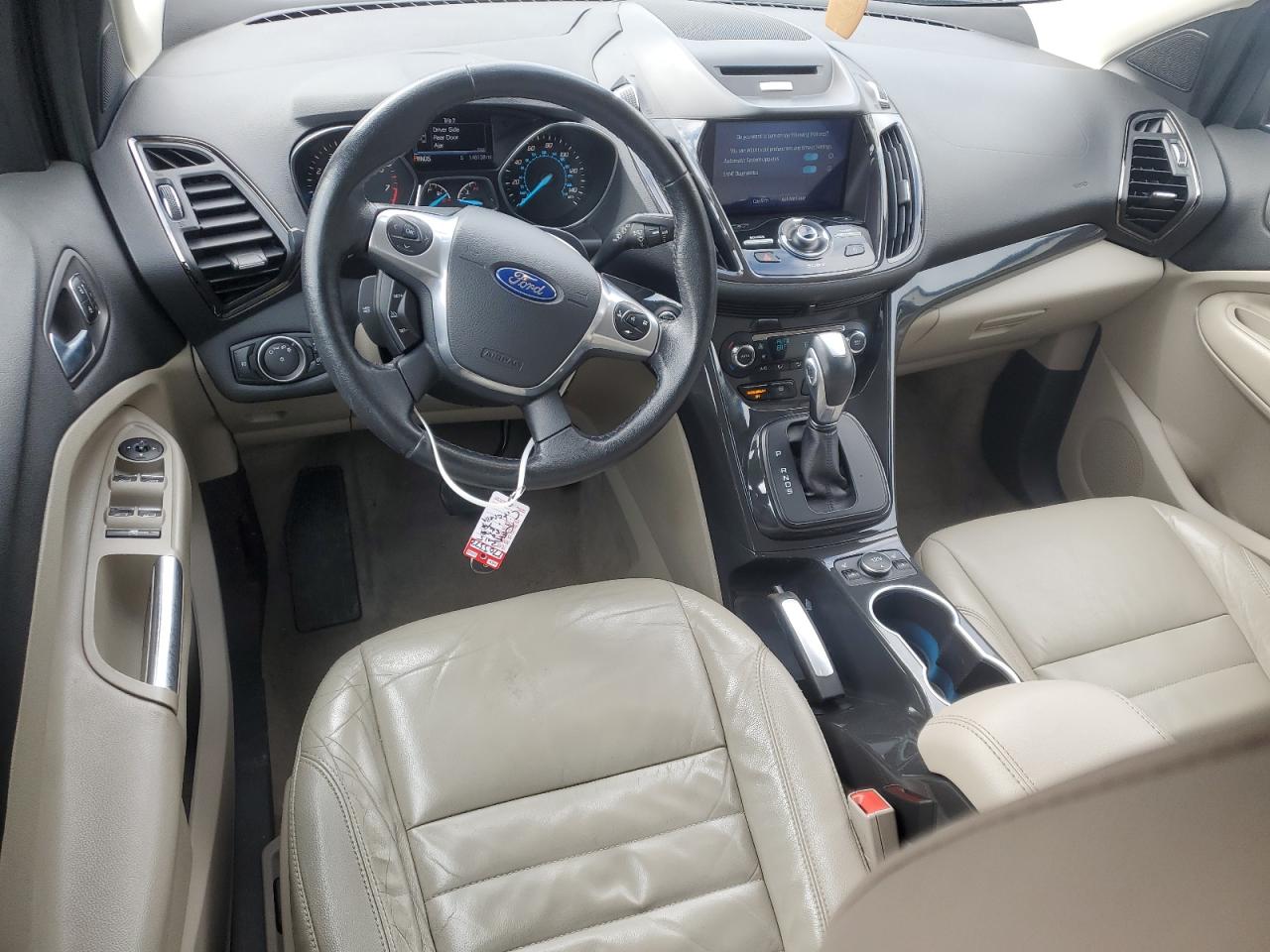 2015 Ford Escape VIN 1FMCU9J91FUC82133 Copart auction photo, front end / minor dent/scratches damage thumbnail 8