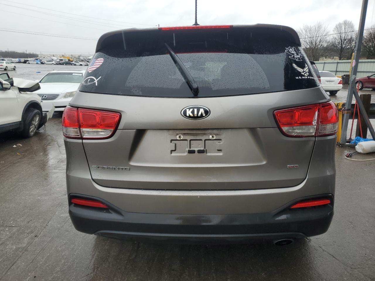 2017 KIA Sorento VIN 5XYPG4A37HG300246 Copart auction photo, front end / minor dent/scratches damage thumbnail 6