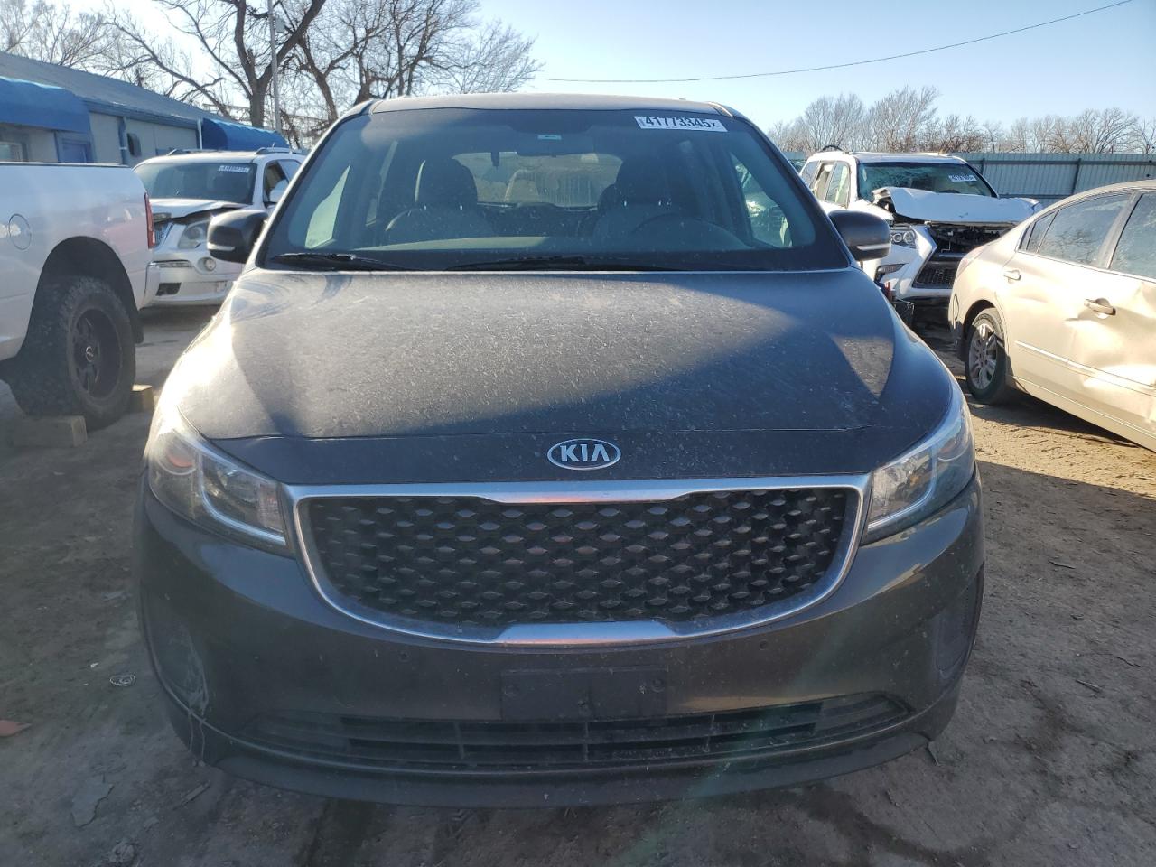 2017 KIA Sedona VIN KNDMB5C1XH6329939 Copart auction photo, rear end damage thumbnail 5