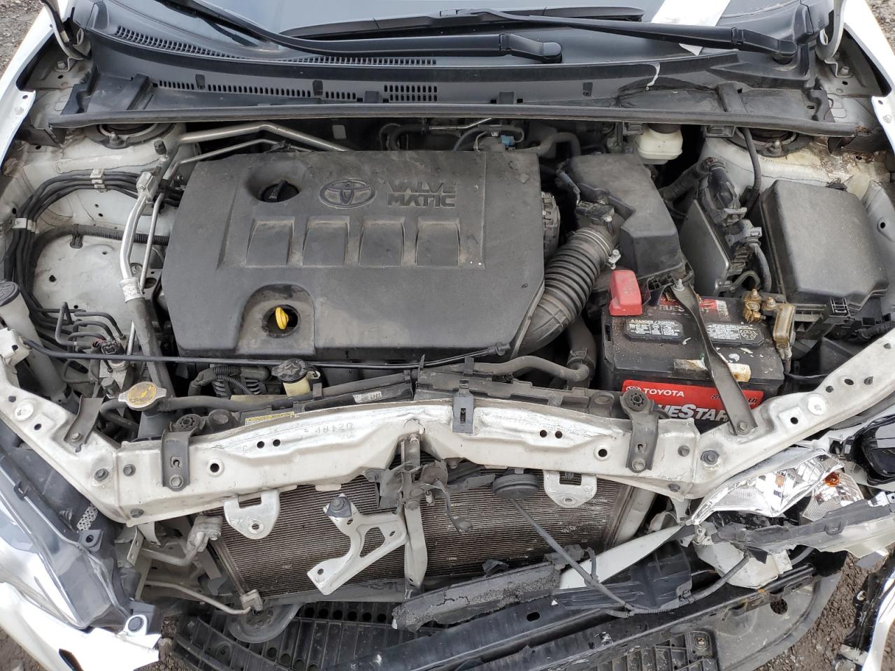 2015 Toyota Corolla VIN 5YFBPRHE5FP223660 Copart auction photo, front end damage thumbnail 11