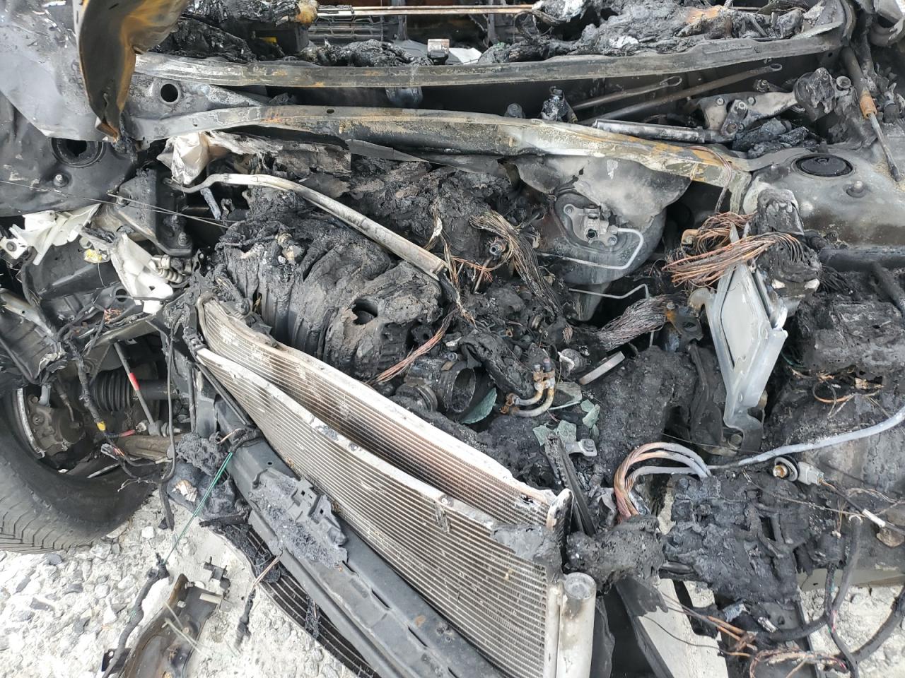 2018 Hyundai Sonata VIN 5NPE24AF5JH708582 Copart auction photo, front end / burn damage thumbnail 11