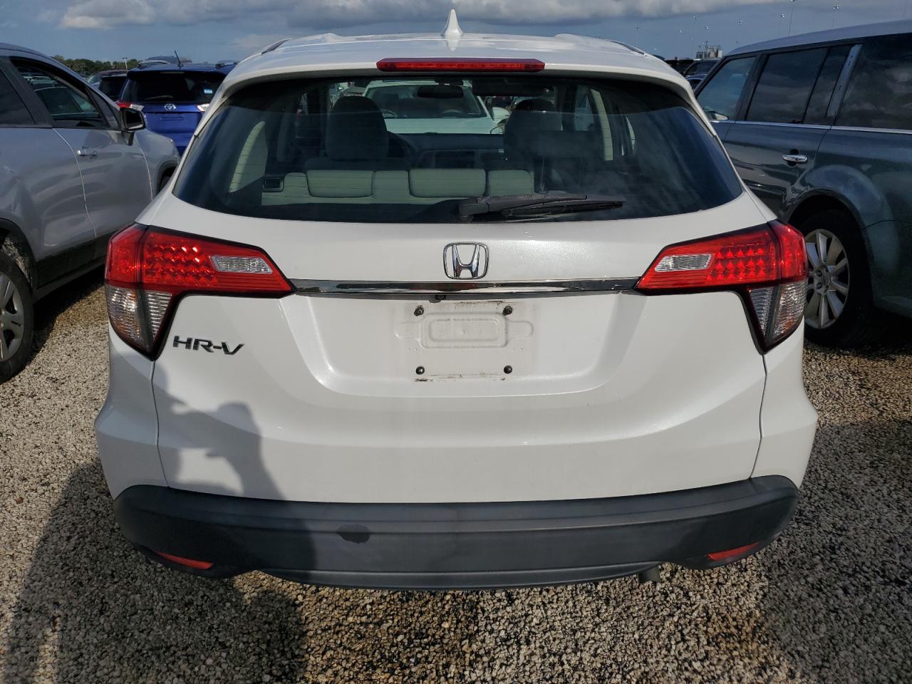 2019 Honda HR-V VIN 3CZRU5H31KM717847 Copart auction photo, water/flood damage thumbnail 6